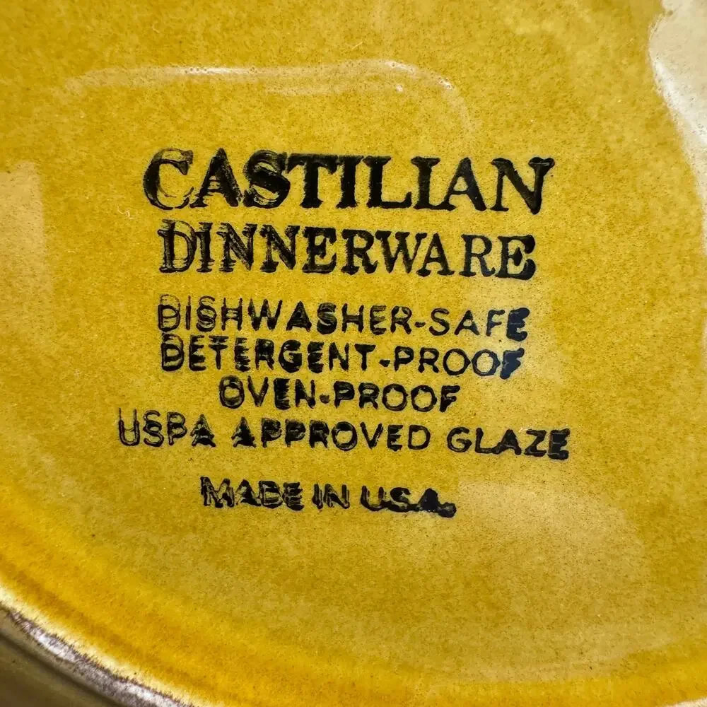 Vintage Dinner Plates in Castilian by COVENTRY - USA Set of 4